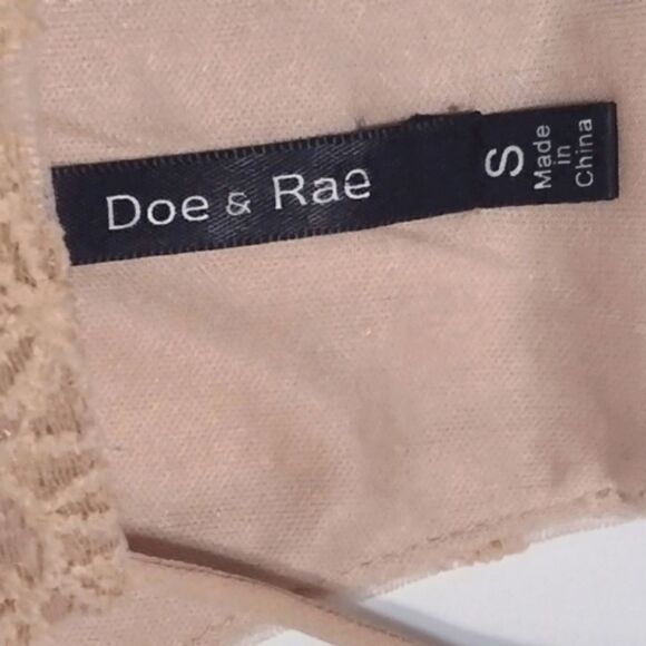 Doe & Rae Embroidered Halter Tank Top - S - Picture 9 of 10